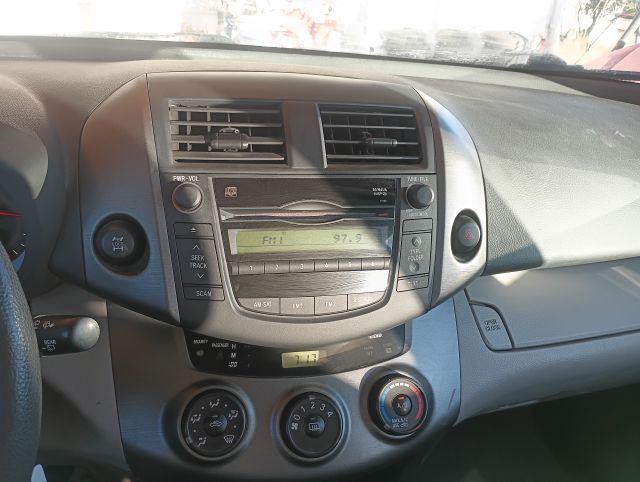 2011 RAV4 AWD (17).jpg